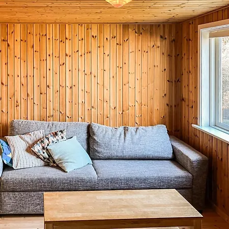 4 Bedroom Beautiful In 펜션 Fårevejle