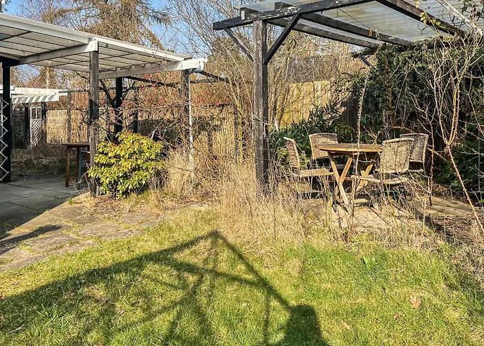 4 Bedroom Beautiful In * Fårevejle