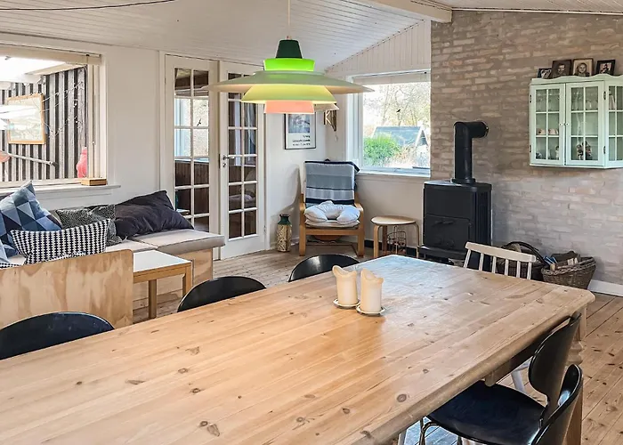 4 Bedroom Beautiful In * Fårevejle